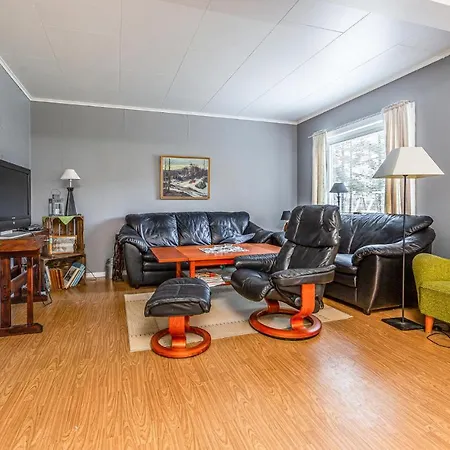2 Bedroom Awesome In Gjora Prázdninový dům Musgjerd